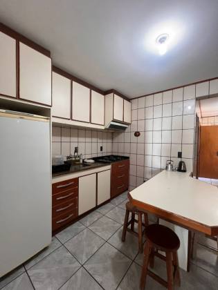 Apartamento FRENTE MAR com 3 quartos 1 suítes no bairro MEIA PRAIA em Itapema