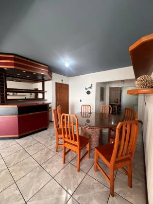 Apartamento FRENTE MAR com 3 quartos 1 suítes no bairro MEIA PRAIA em Itapema