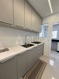 Apartamento Frente 2º Avenida - 3 suítes finamente mobiliado com 2 vagas ampla área de Lazer completa com piscina aquecida( DE R$ 2.200.000,00  POR R$ 1.985.000,00