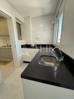 Apartamento Frente 2º Avenida - 3 suítes finamente mobiliado com 2 vagas ampla área de Lazer completa com piscina aquecida( DE R$ 2.200.000,00  POR R$ 1.985.000,00