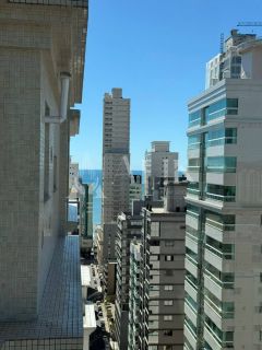 Apartamento Frente 2º Avenida - 3 suítes finamente mobiliado com 2 vagas ampla área de Lazer completa com piscina aquecida( DE R$ 2.200.000,00  POR R$ 1.985.000,00