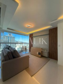 Apartamento Frente 2º Avenida - 3 suítes finamente mobiliado com 2 vagas ampla área de Lazer completa com piscina aquecida( DE R$ 2.200.000,00  POR R$ 1.985.000,00