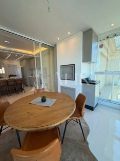Apartamento Frente 2º Avenida - 3 suítes finamente mobiliado com 2 vagas ampla área de Lazer completa com piscina aquecida( DE R$ 2.200.000,00  POR R$ 1.985.000,00