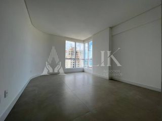 Apartamento  Com Vista para o Mar e o Píer 3 suítes e 3 vagas ampla área de Lazer de R$ 2.200.000,00 por R$ 1.620.000,00 á vista