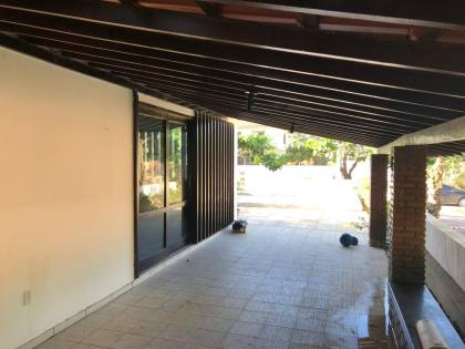 Casa em alameda em Vilas