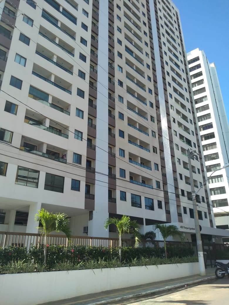 Apartamento Padrão no bairro Parque Bela Vista em Salvador