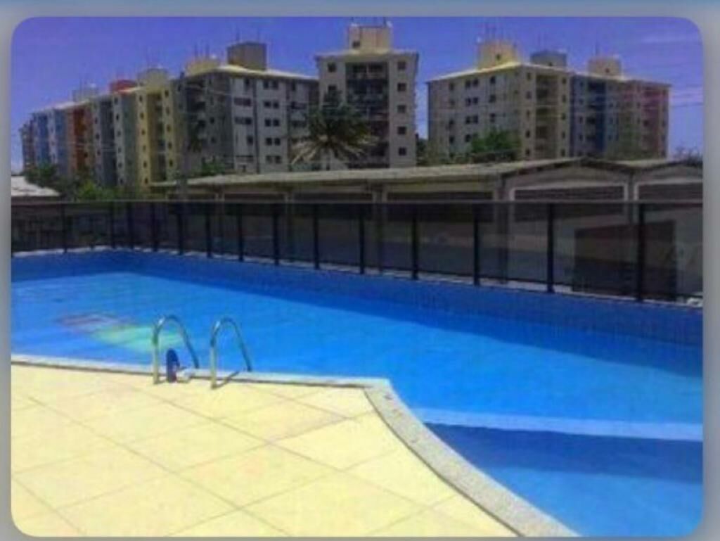 Apartamento Padrão no bairro Centro em Lauro de Freitas