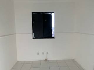 Cobertura 2/4 Com Suíte - Sussuarana - Piscina - Próx. Ao CAB - Cond. Fechado