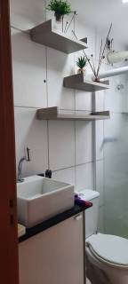 Apartamento Padrão no bairro BURAQUINHO em Lauro de Freitas