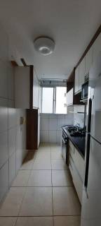 Apartamento Padrão no bairro BURAQUINHO em Lauro de Freitas