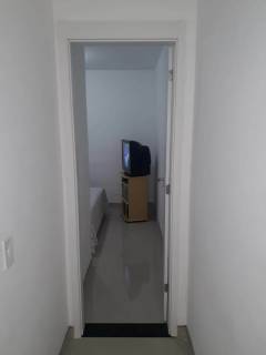 Apartamento Padrão no bairro Estrada Do Coco em Camaçari