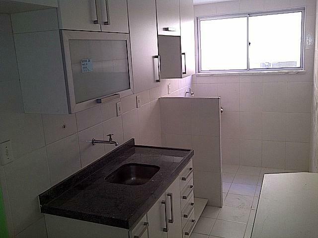 Apartamento Padrão no bairro Estrada do Coco em Lauro de Freitas