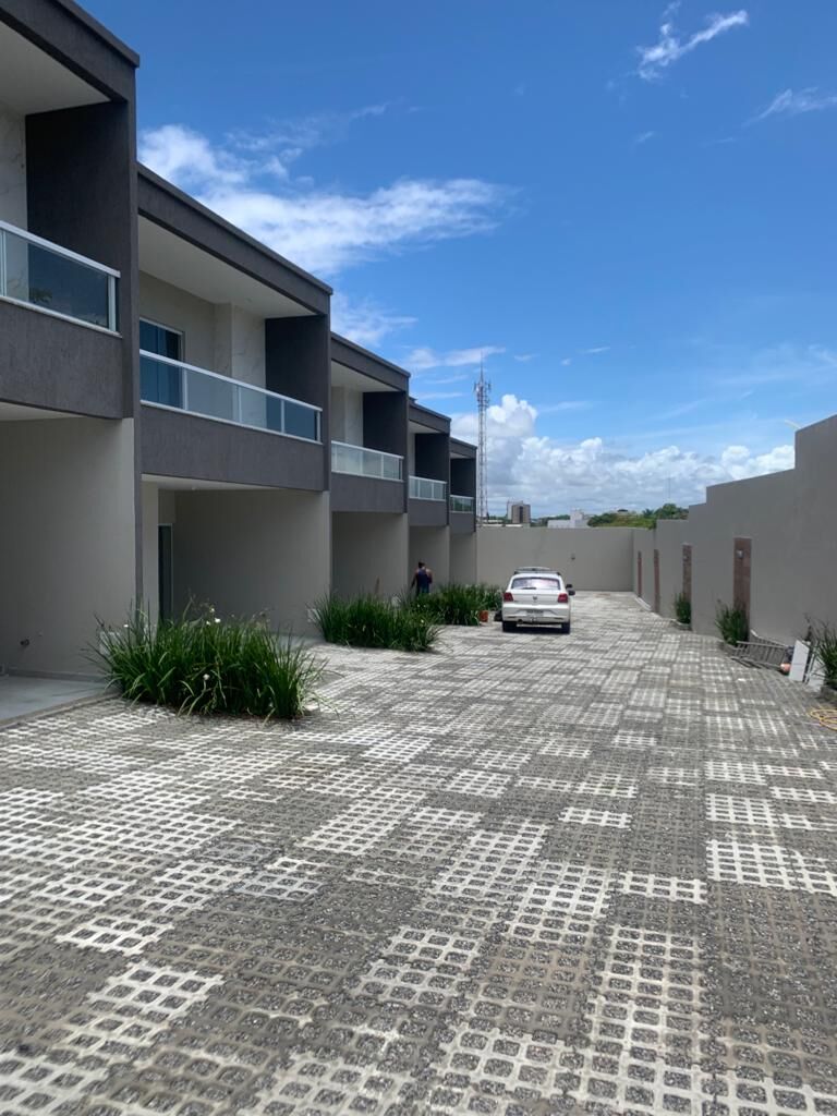 Apartamento Alto Padrão no bairro Ipitanga em Lauro de Freitas