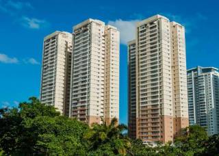 Apartamento Padrão no bairro Pituaçu em Salvador