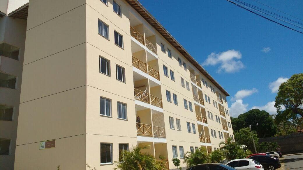 Apartamento Padrão no bairro Vila de Abrantes (Abrantes) em Camaçari