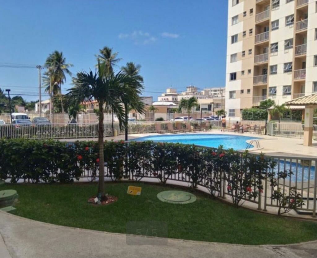 Apartamento Padrão no bairro Jardim das Margaridas em Salvador