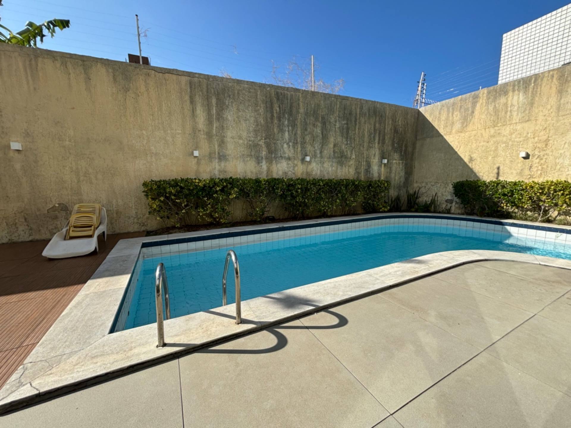 Apartamento em Manaira com 3 quartos