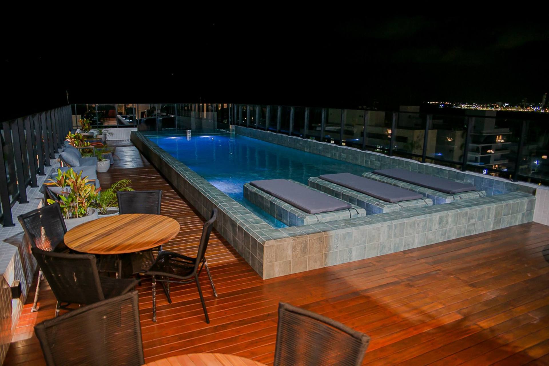 GET ONE – Flat Exclusivo a 200m do Mar | 18m² de Área Extra