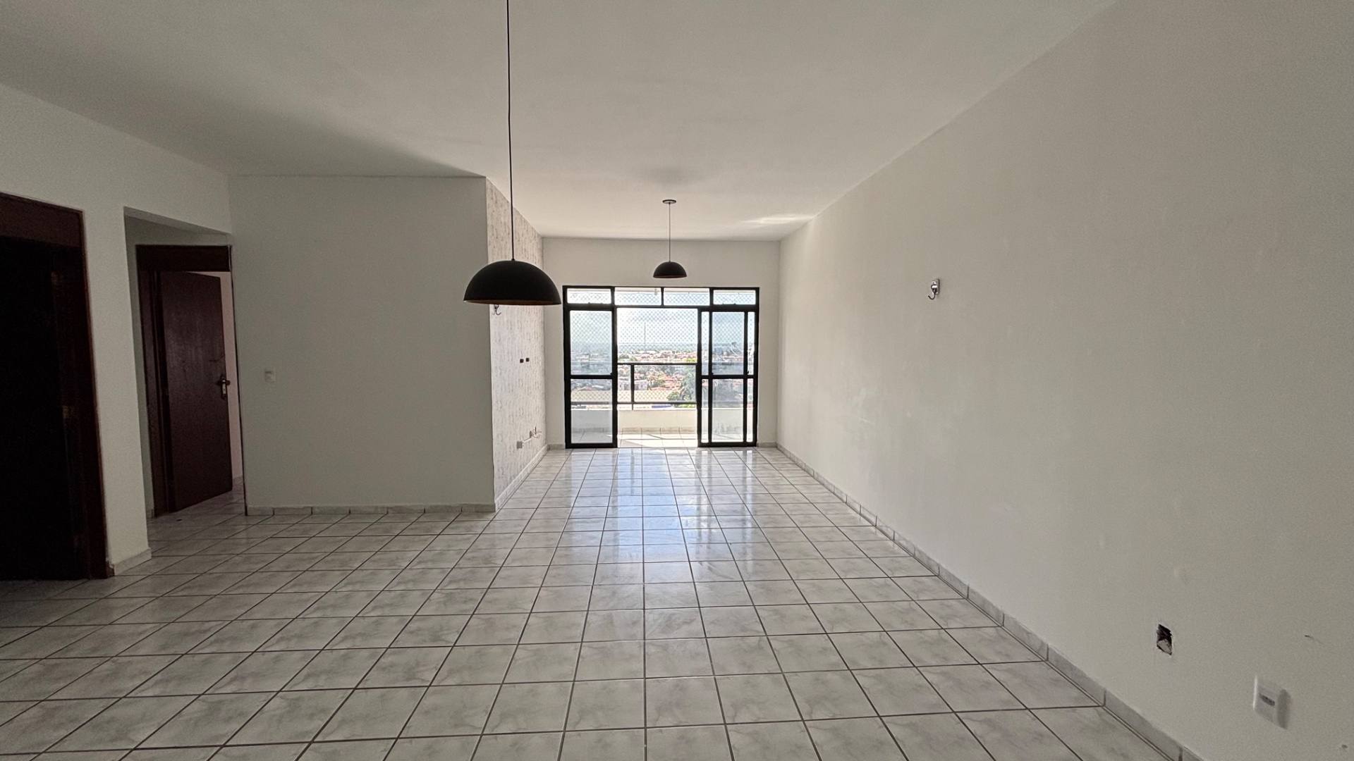 Apartamento com 3 quartos no Bairro dos Estados