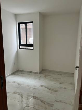 Apartamento à Vender com 2 quartos 1 suítes no bairro Jardim Oceania em João Pessoa
