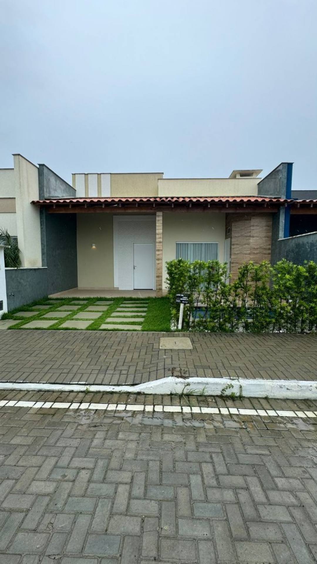 Casa com Piscina e Churrasqueira no Condomínio Portal do Lago – Itabaiana/SE