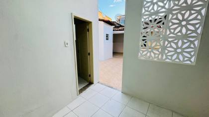 Casa Para Vender com 04 quartos no bairro Centro em Itabaiana