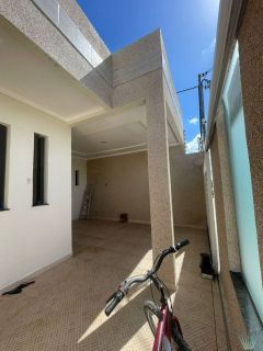 Casa com piscina no bairro do Chiara Lubich