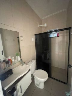 Casa com piscina no bairro do Chiara Lubich