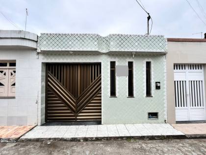Casa á Venda no Bairro Rotary - Itabaiana/SE