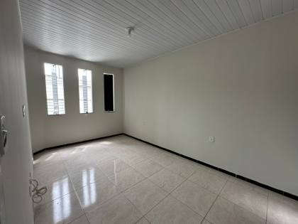 Casa Para Alugar com 3 quartos no Lot. Paraíso da Serra em Itabaiana