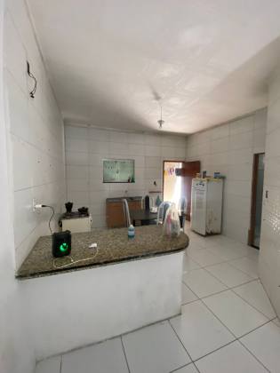 Prédio com Galpão Comercial e 2 Apartamentos Residenciais á Venda - Itabaiana/SE