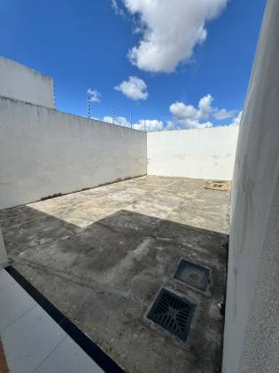 Casa à Venda no Loteamento Santo Antônio, no fundo do Shopping Peixoto em Itabaiana/SE