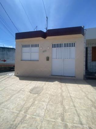 Imóvel á Venda no Bairro Rotary Club - Itabaiana/SE