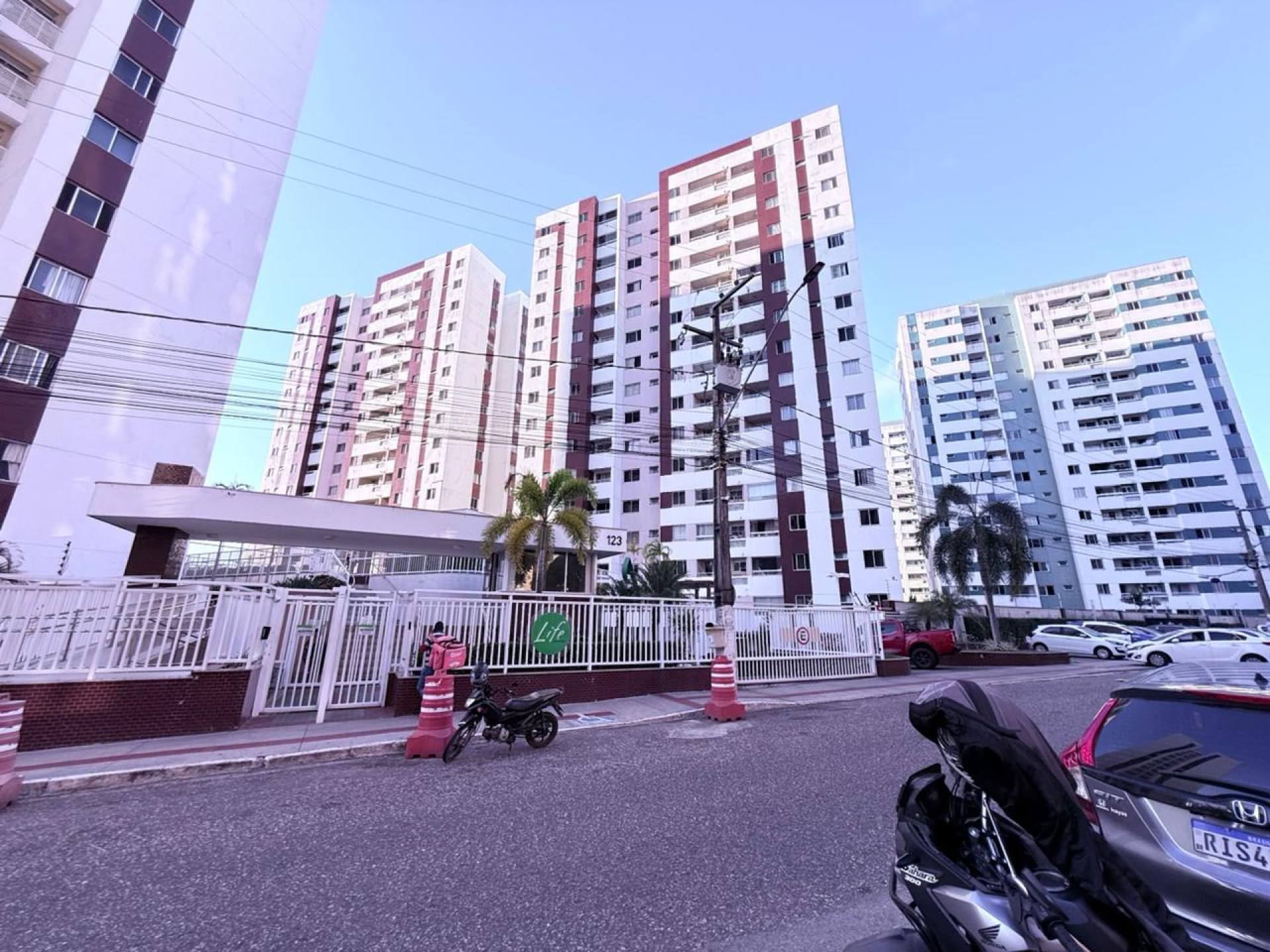 Condomínio Life - Jabotiana