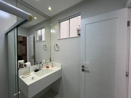 Casa de Alto Padrão á venda - Bairro Marianga