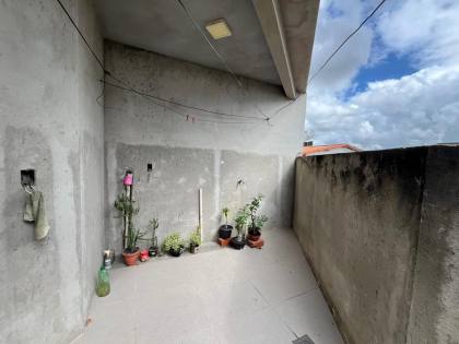 Casa duplex com 5 quartos próxima à Lokcar – Ideal para família grande