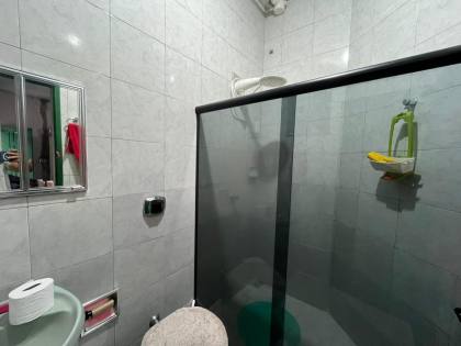 Casa duplex com 5 quartos próxima à Lokcar – Ideal para família grande