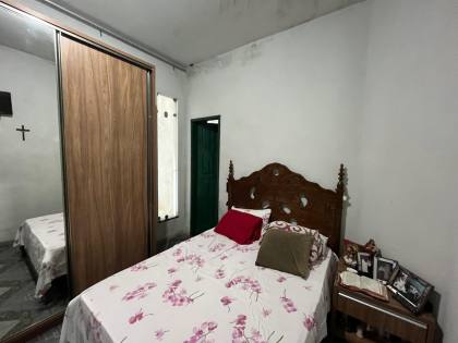 Casa duplex com 5 quartos próxima à Lokcar – Ideal para família grande