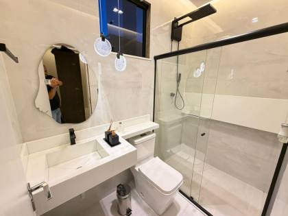Casa com suíte e área gourmet no Santa Mônica II – Acabamento de alto padrão