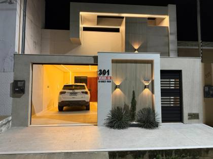 Casa com suíte e área gourmet no Santa Mônica II – Acabamento de alto padrão