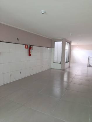 Prédio Comercial no Bairro Serrano – 195m²