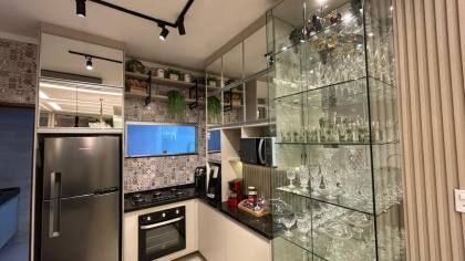 Casa moderna com churrasqueira e planejados – Próxima a PizzaNella