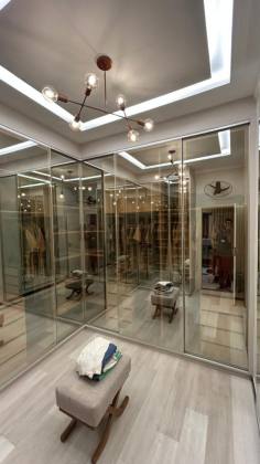 Casa moderna com churrasqueira e planejados – Próxima a PizzaNella