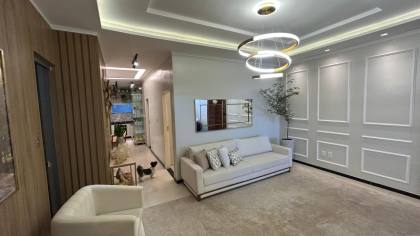 Casa moderna com churrasqueira e planejados – Próxima a PizzaNella