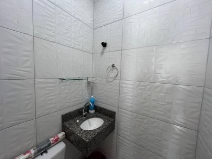 Casa financiável com ponto comercial –  Proximo ao Monteiro