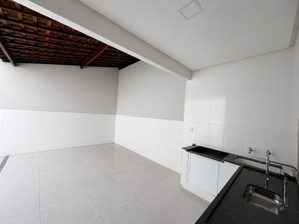 Casa Moderna no Santa Mônica - Financiável - Proximo ao Posto de Saúde