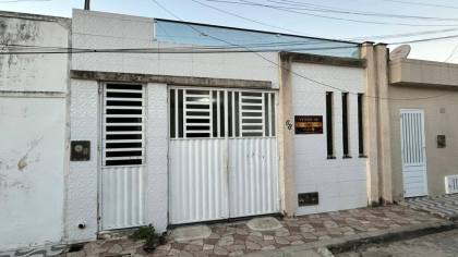 2 casas em 1 - entradas separadas, 5 quartos, no bairro Mamede Paes Mendonça - Itabaiana/SE