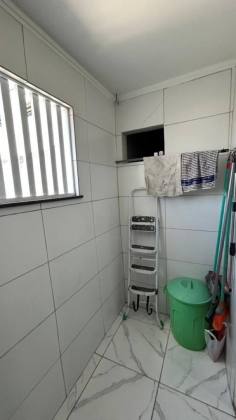 Imóvel mobiliado com piscina no CENTRO de Itabaiana, para residência e/ou comércio, 15 vagas de garagem