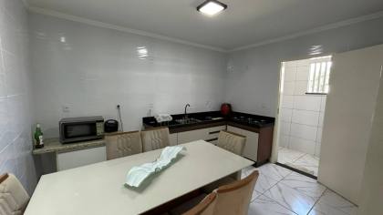 Imóvel mobiliado com piscina no CENTRO de Itabaiana, para residência e/ou comércio, 15 vagas de garagem