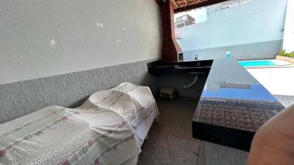 Imóvel mobiliado com piscina no CENTRO de Itabaiana, para residência e/ou comércio, 15 vagas de garagem